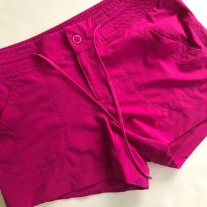 Athleta Trekkie Hiking Shorts Pink 4 Small